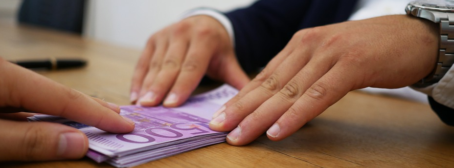 Factors to Consider Before You Get a Quick Loan